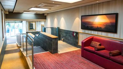 Fairlawns Hotel & Spa