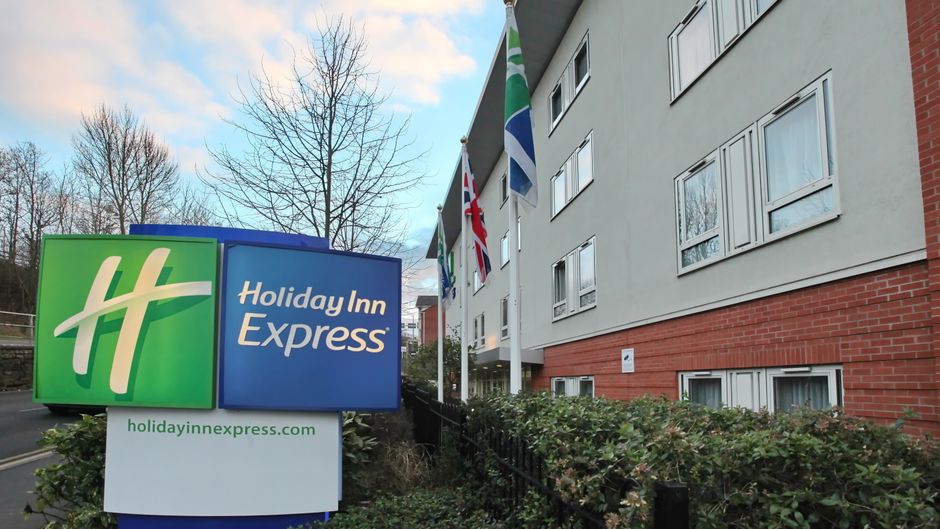 Holiday Inn Express Birmingham Redditch Exterior