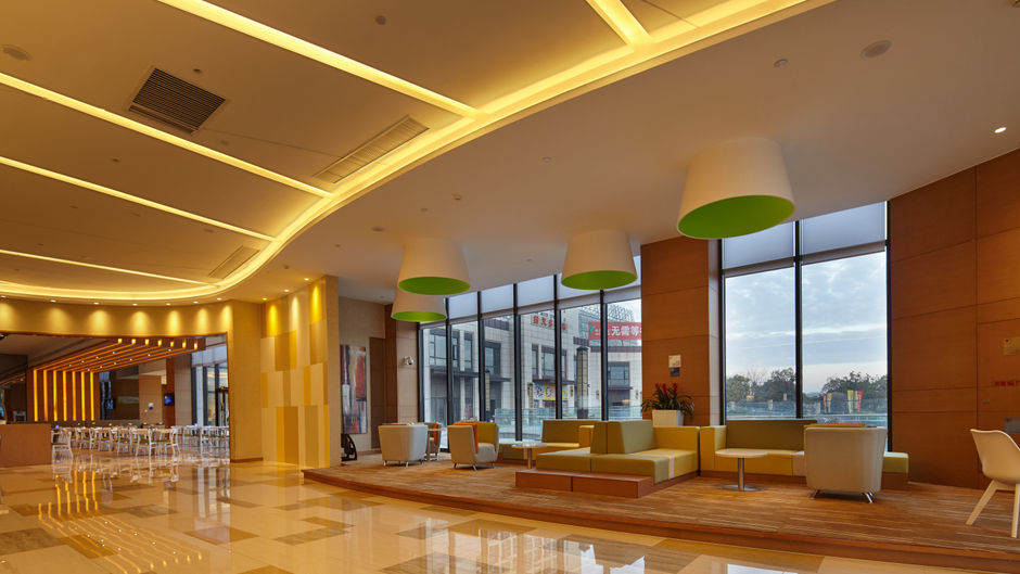 Holiday Inn Express Jiading Industry Pk Lobby