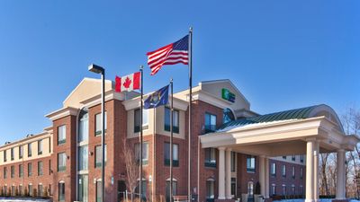 Holiday Inn Express Hotel & Suites