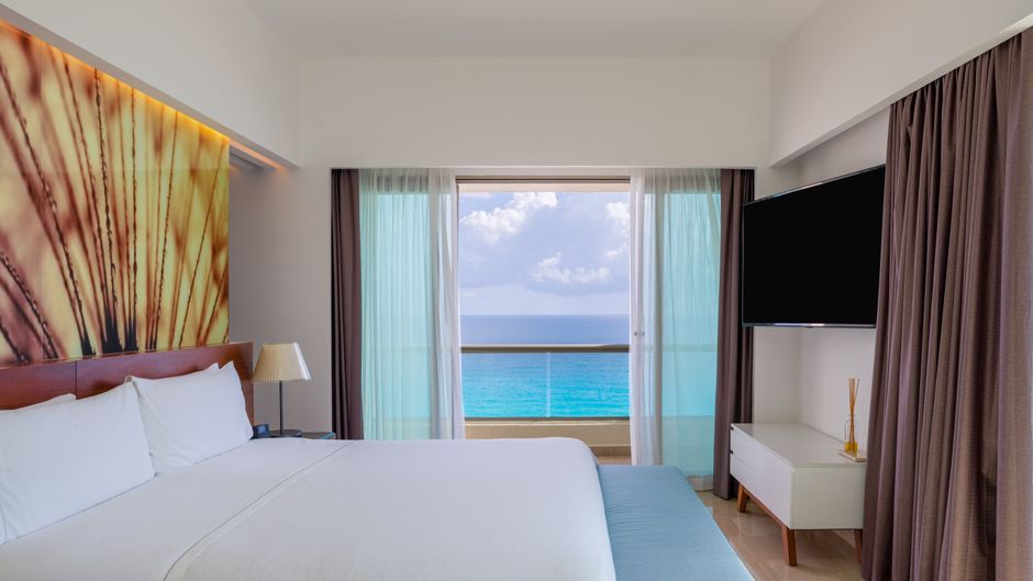 Live Aqua Beach Resort Cancun Suite
