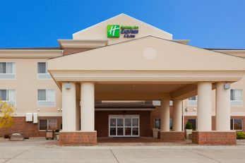 Holiday Inn Express Hotel & Suites