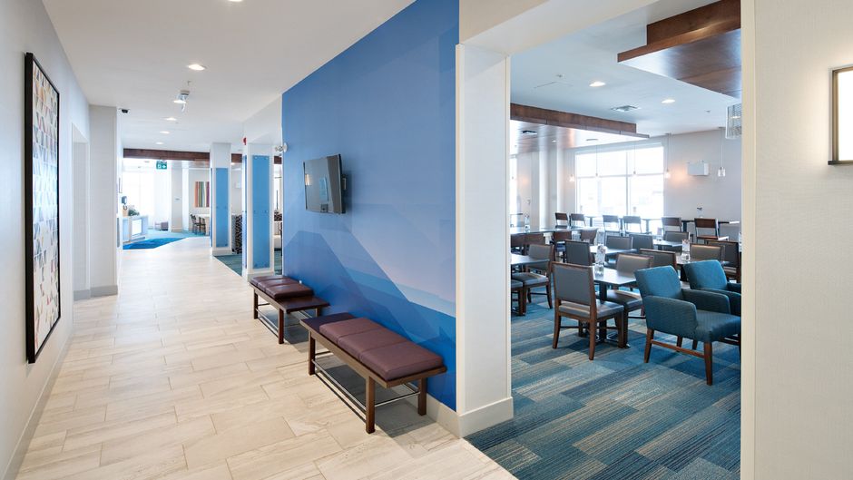 Holiday Inn Express Red Deer North Lobby
