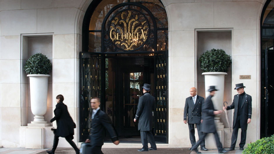 Four Seasons Hotel George V Exterior