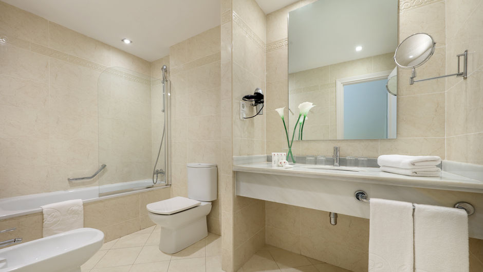 Exe Gran Hotel Solucar Room