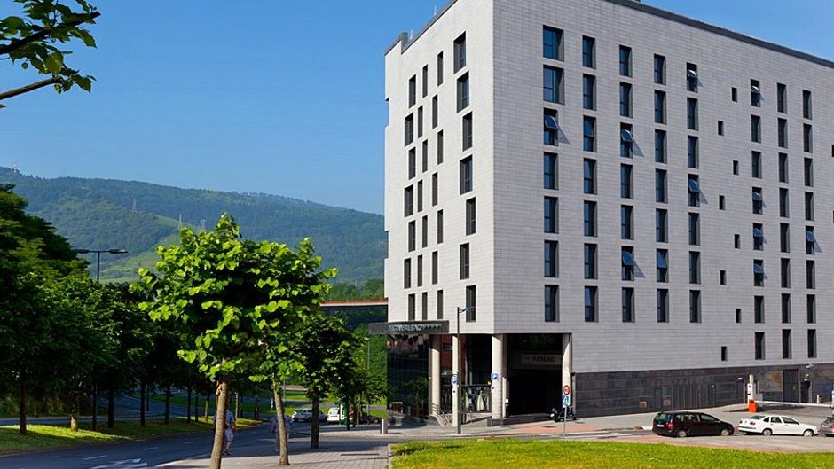 Hotel Gran Bilbao Exterior