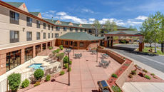 Holiday Inn Express & Suites