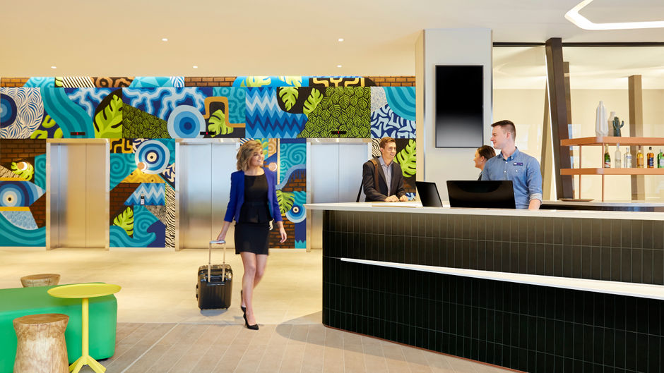 Holiday Inn Express Adelaide City Centre Lobby