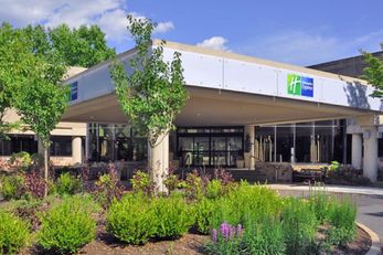 Holiday Inn Express Princeton Southeast