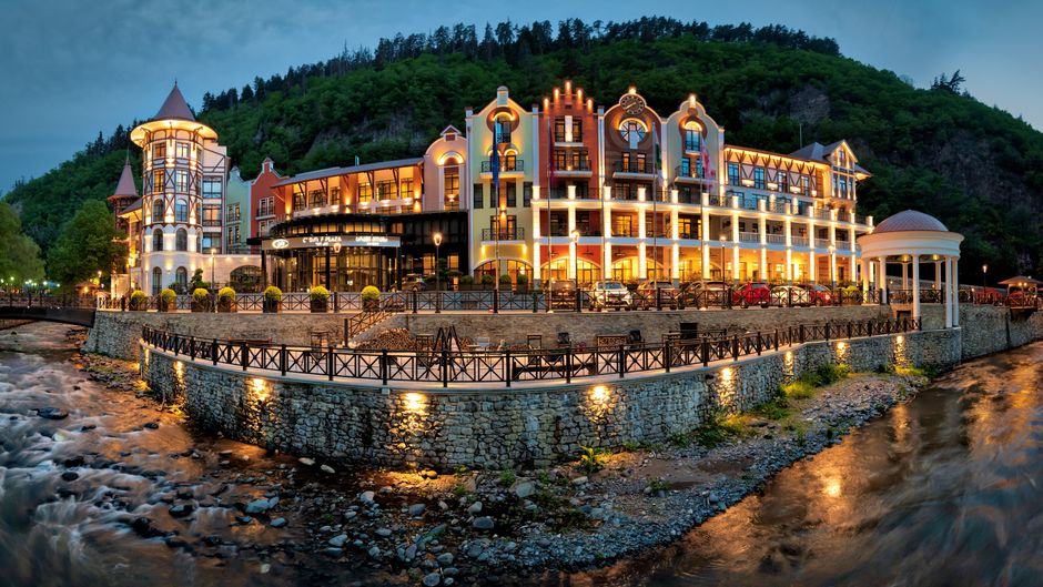 Crowne Plaza Borjomi Exterior