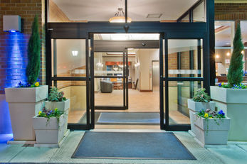 Holiday Inn Express NW Downtown