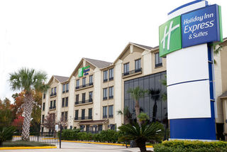 Holiday Inn Express & Suites Houston Nor