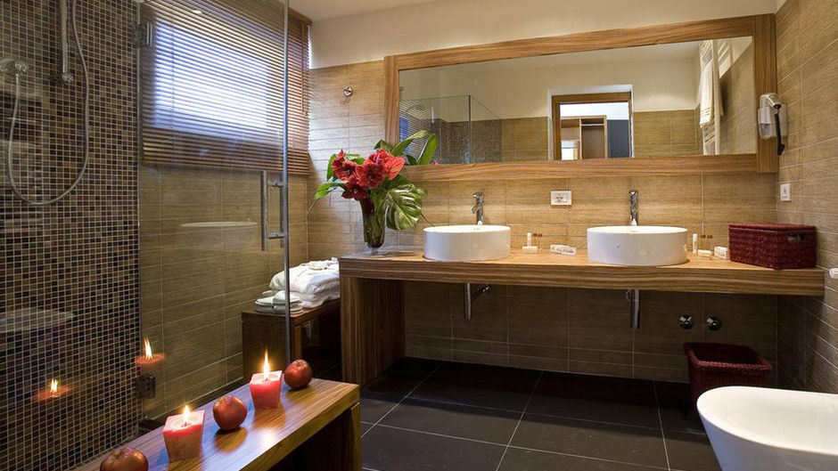 Hotel Card International Room
