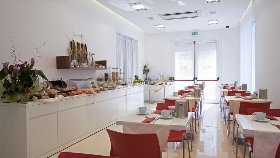 Hotel Card International Restaurant