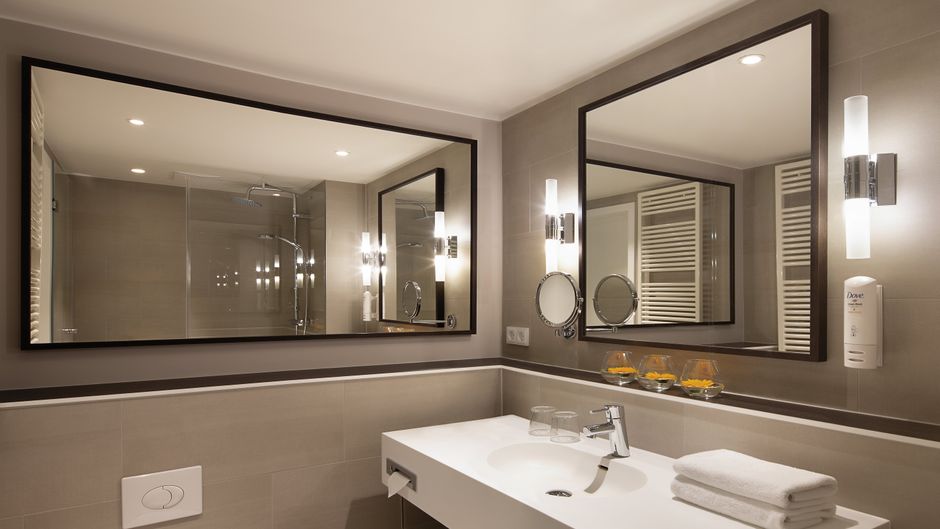 Holiday Inn Berlin City Center East Room