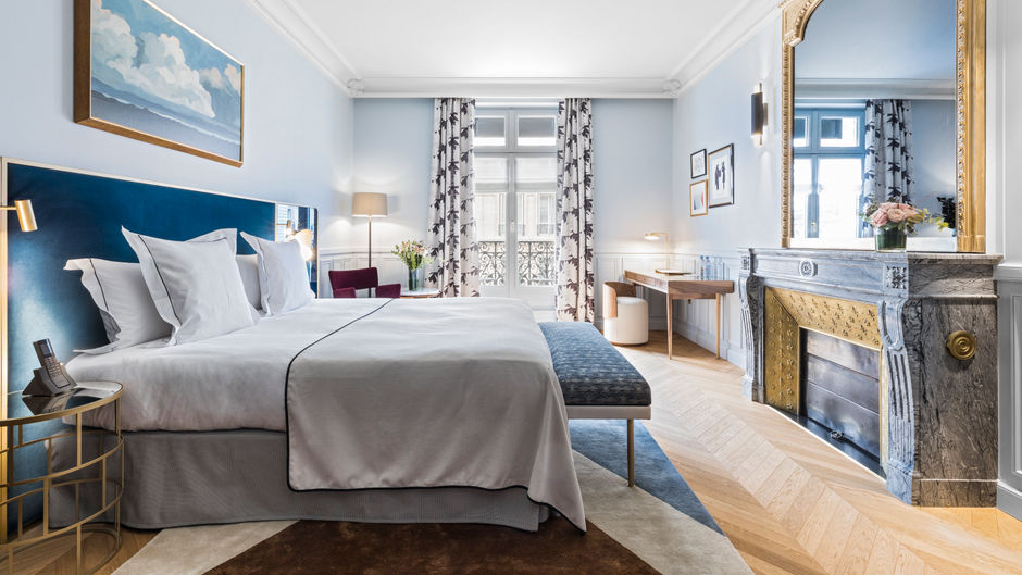 Grand Powers Paris Room