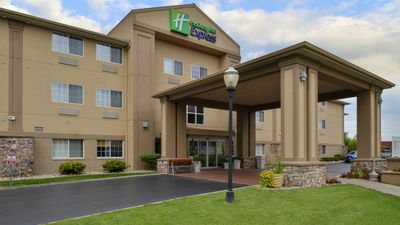 Holiday Inn Express & Suites