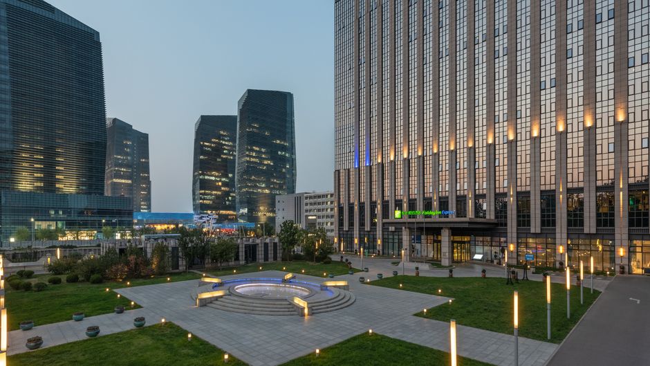 Holiday Inn Express Beijing Yizhuang Exterior