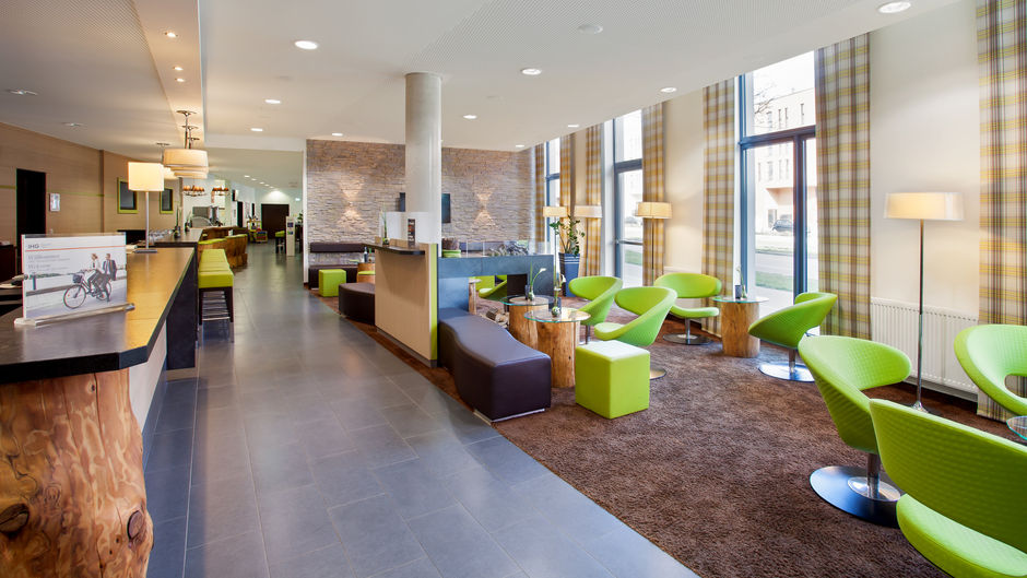 Holiday Inn Express Augsburg Lobby