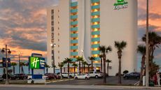 Holiday Inn Express Suites Oceanfront