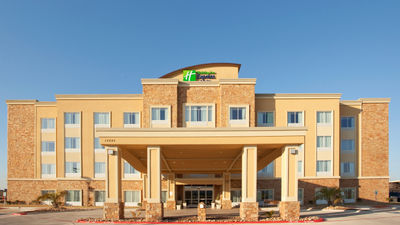 Holiday Inn Express Hotel & Suites Buda