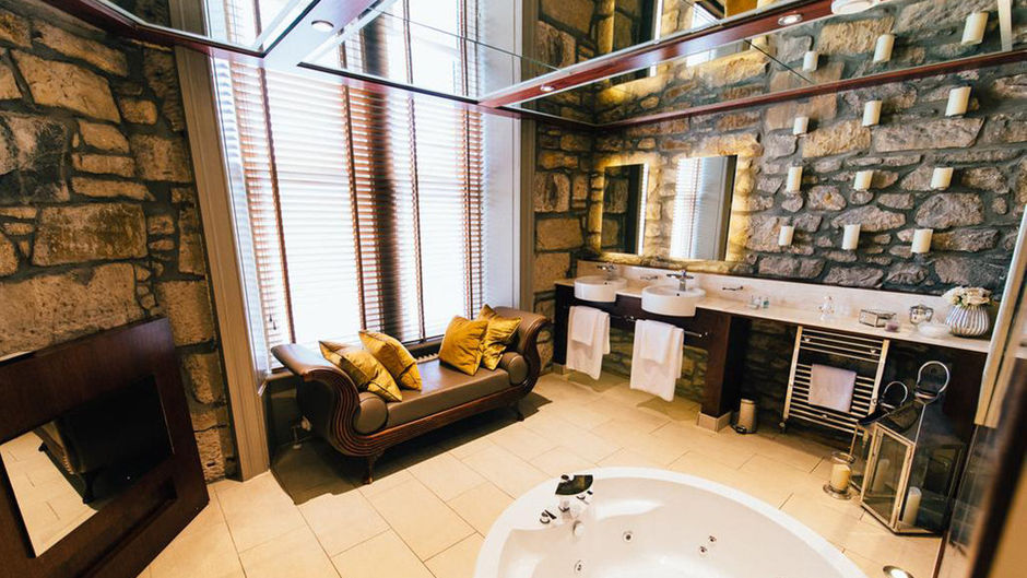 Lynnhurst Hotel Room