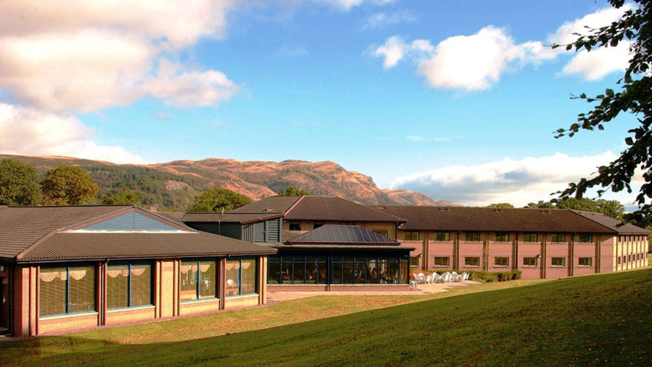 Stirling Court Hotel Exterior
