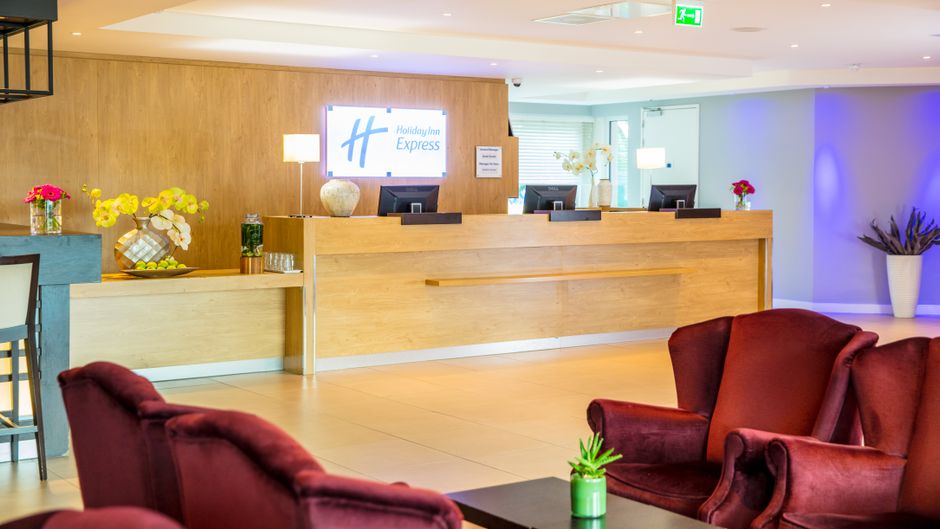 Holiday Inn Express Amsterdam-Sloterdijk Lobby