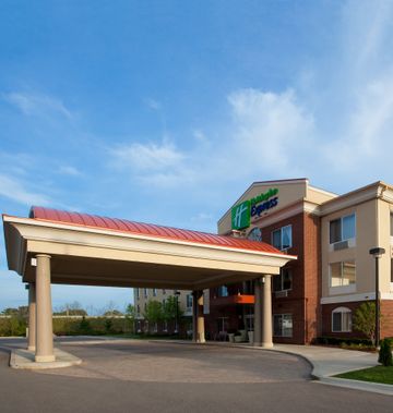 Holiday Inn Express & Suites Detroit