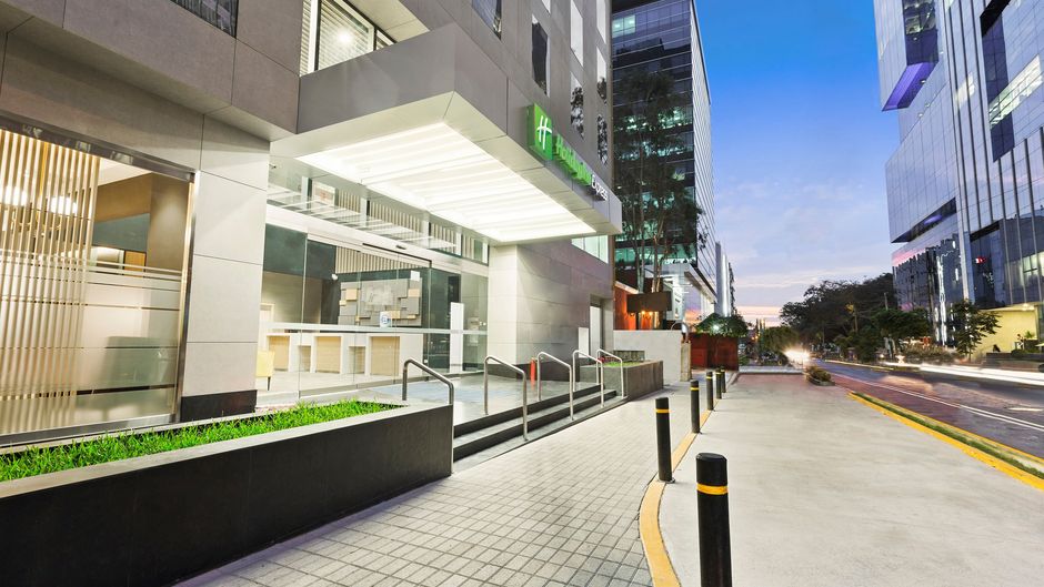 Holiday Inn Express Lima San Isidro Exterior