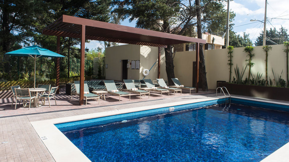Staybridge Suites Puebla Pool