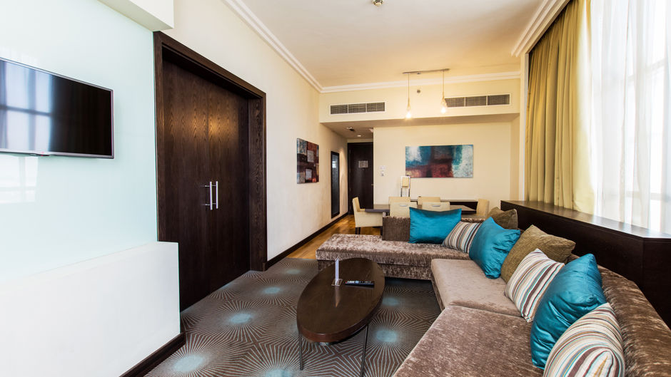 Holiday Inn Abu Dhabi Suite