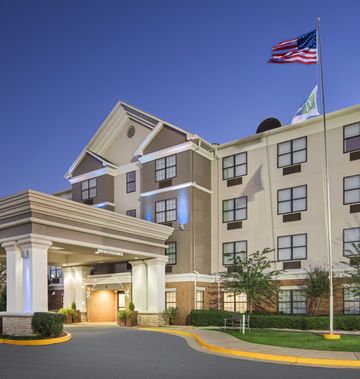 Holiday Inn Express Byron