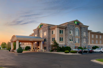 Holiday Inn Express & Suites