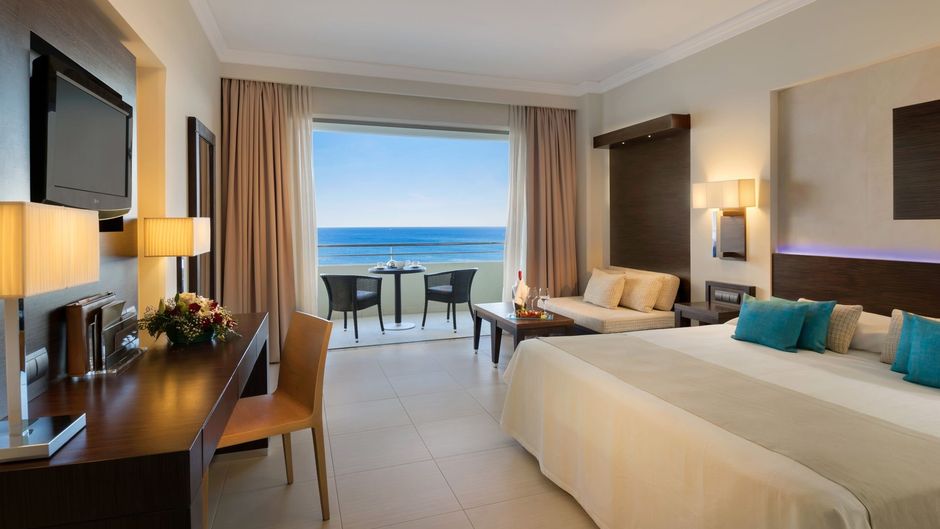 Elysium Resort & Spa Room