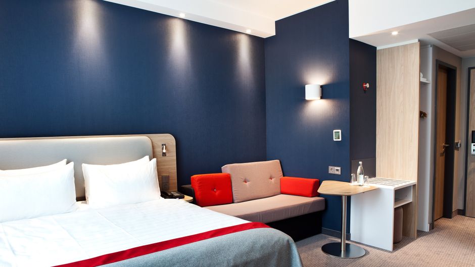 Holiday Inn Express Saabruecken Room