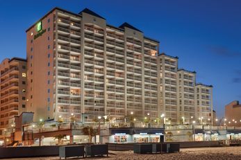 Holiday Inn Hotel & Suites