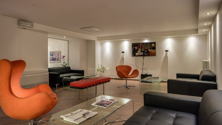 Hotel Genius Downtown Lobby