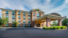 Holiday Inn Express & Suites North East