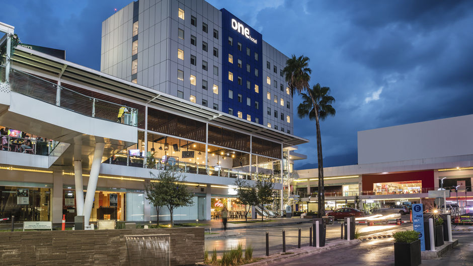 One Monterrey Tecnologico Exterior