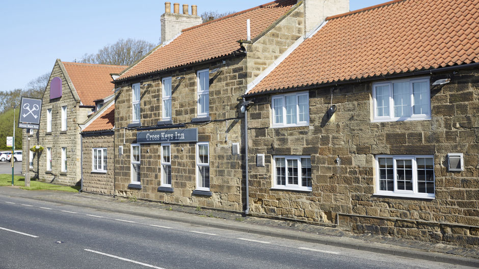 Cross Keys Hotel Exterior