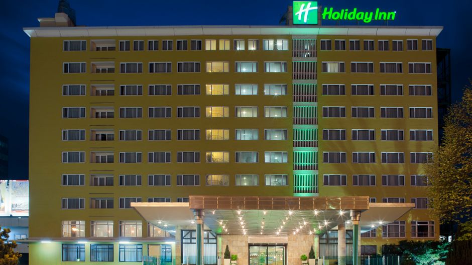 Holiday Inn Skopje Exterior
