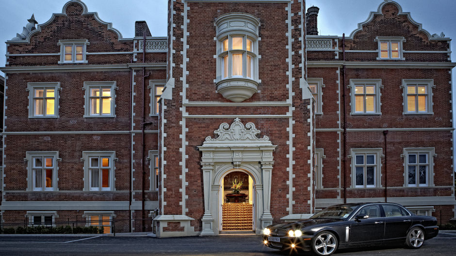 Wivenhoe House Hotel Exterior