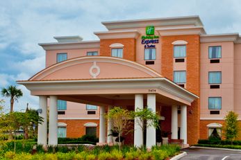 Holiday Inn Express Hotel & Suites -East
