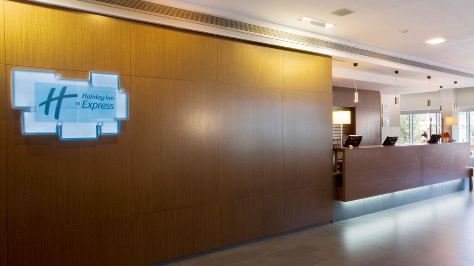 Holiday Inn Express Barcelona City Lobby