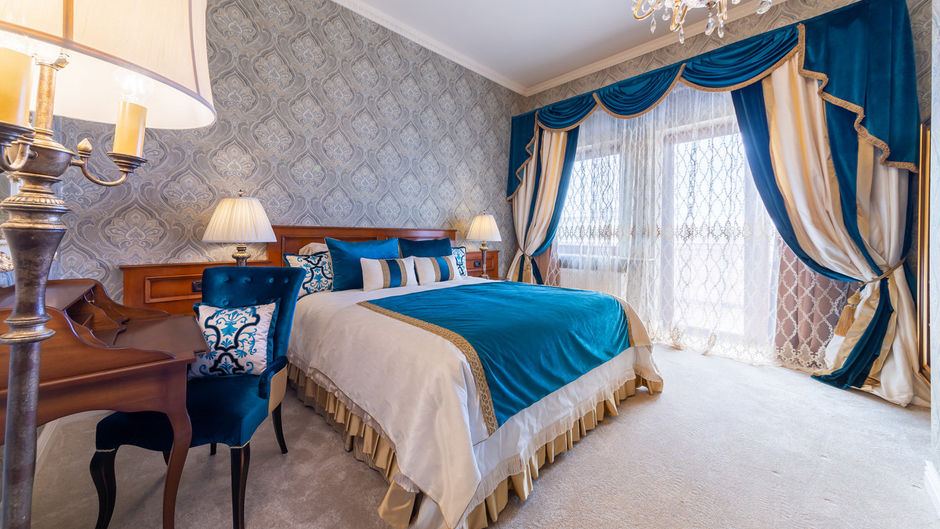 Suter Palace Hotel Room