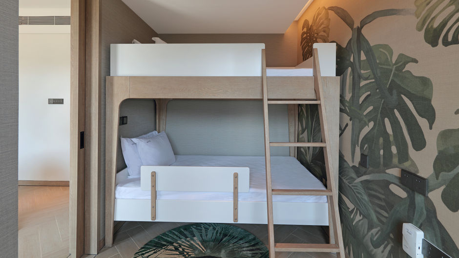 Holiday Inn Resort Qionghai Guantang Suite