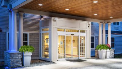 Holiday Inn Express & Stes Hampton South