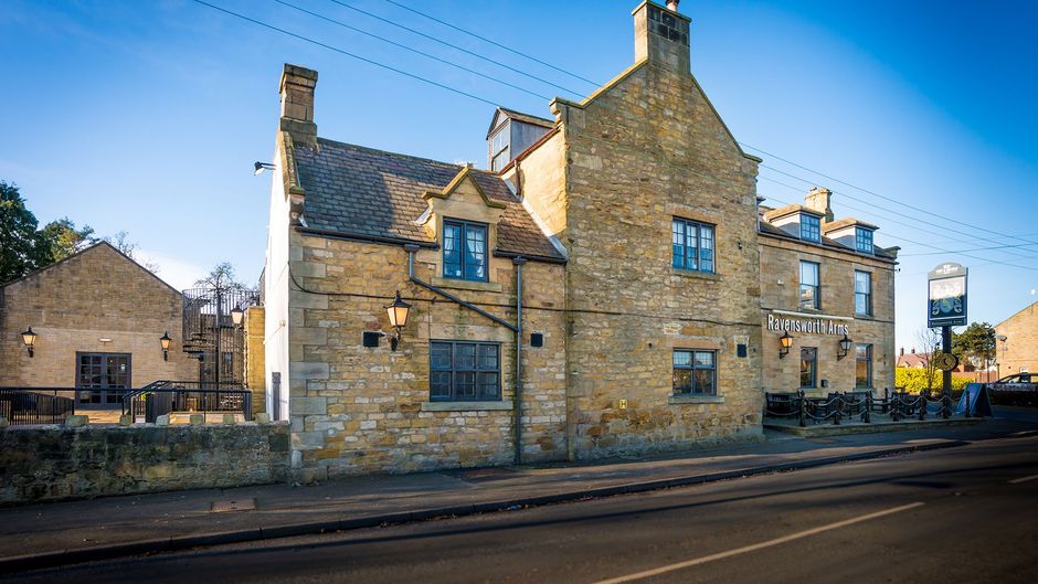 Ravensworth Arms Hotel Exterior
