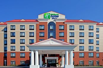 Holiday Inn Express Hotel & Suites
